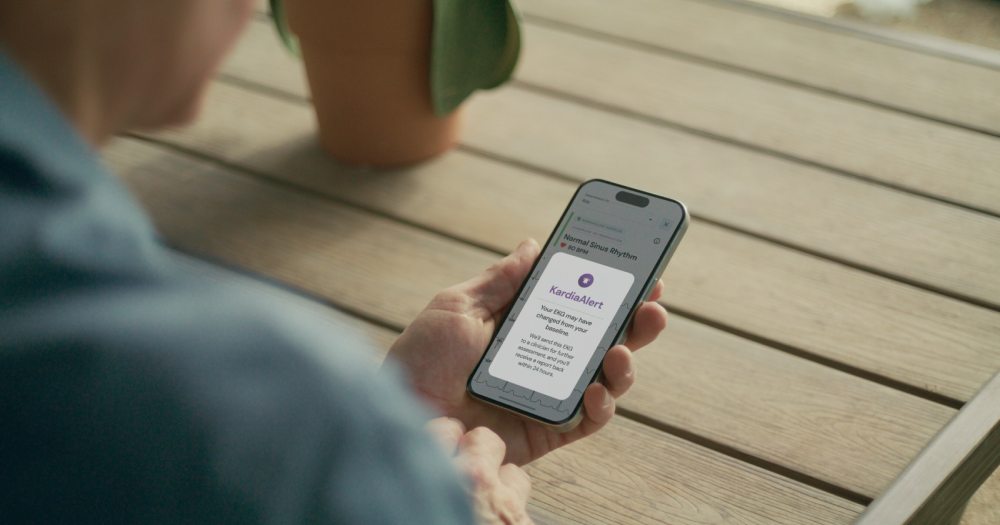 AliveCor KardiaAlert
