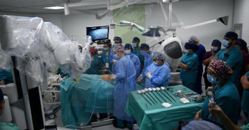 robotic gastrointestinal surgery in Tunisia