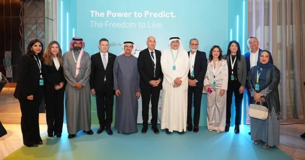 Roche brings its AI-powered CGM solution to the Middle East